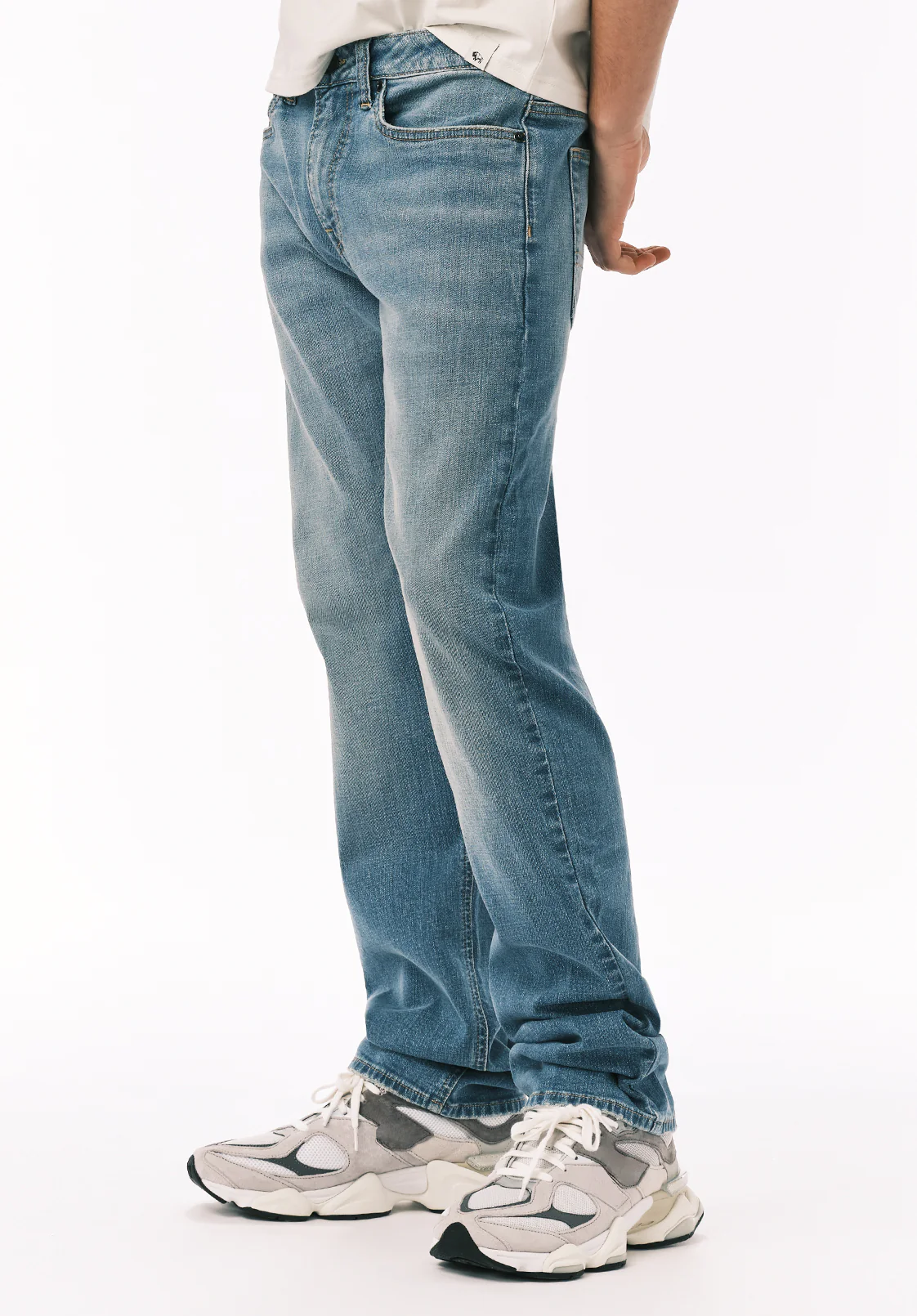Relaxed Straight Driven Men’s Jeans, Whiskered and Crinkled - BM26138 - Image 2