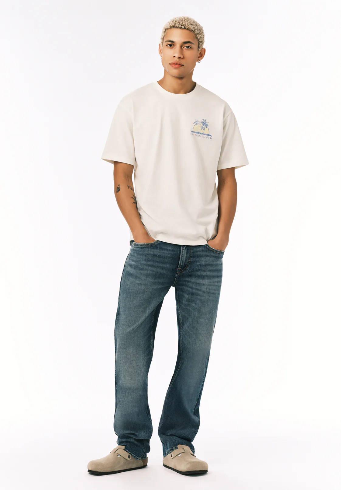 Tazro Men’s Tropical Palm And Gin Graphic T-Shirt, Milk - BM24834 - Image 4