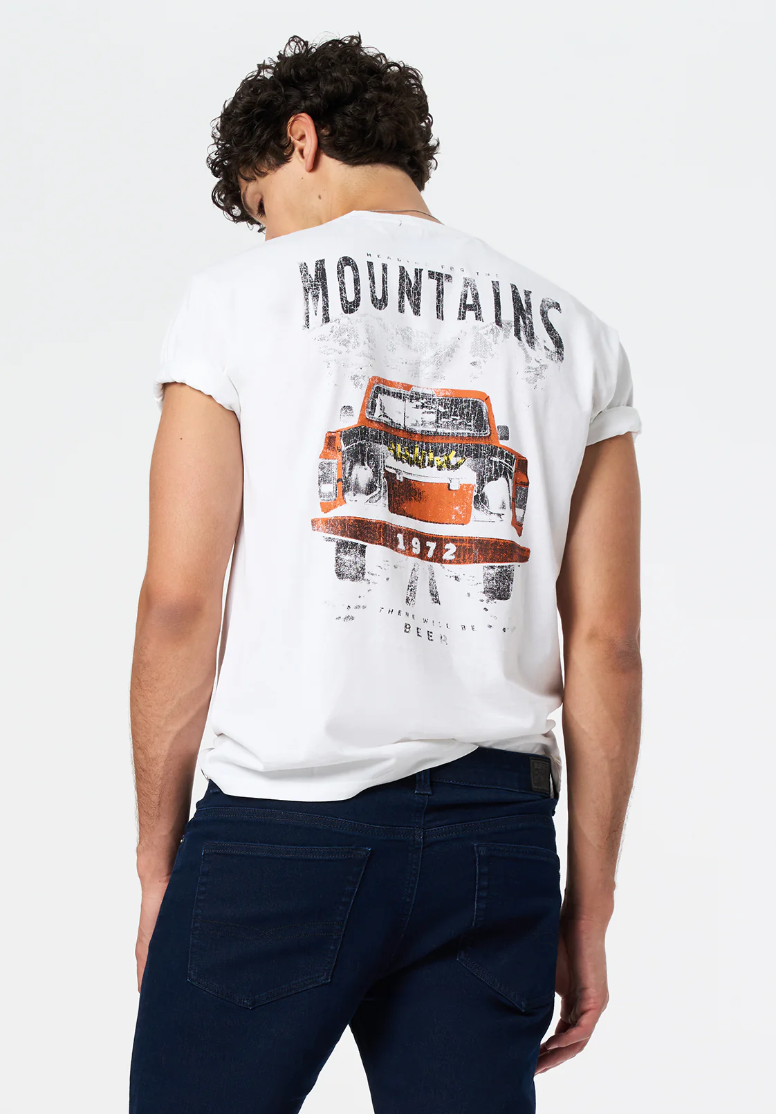 Tobin Men's Graphic T-Shirt with Truck and Beer Print, Optic White - BM24703 - Image 2